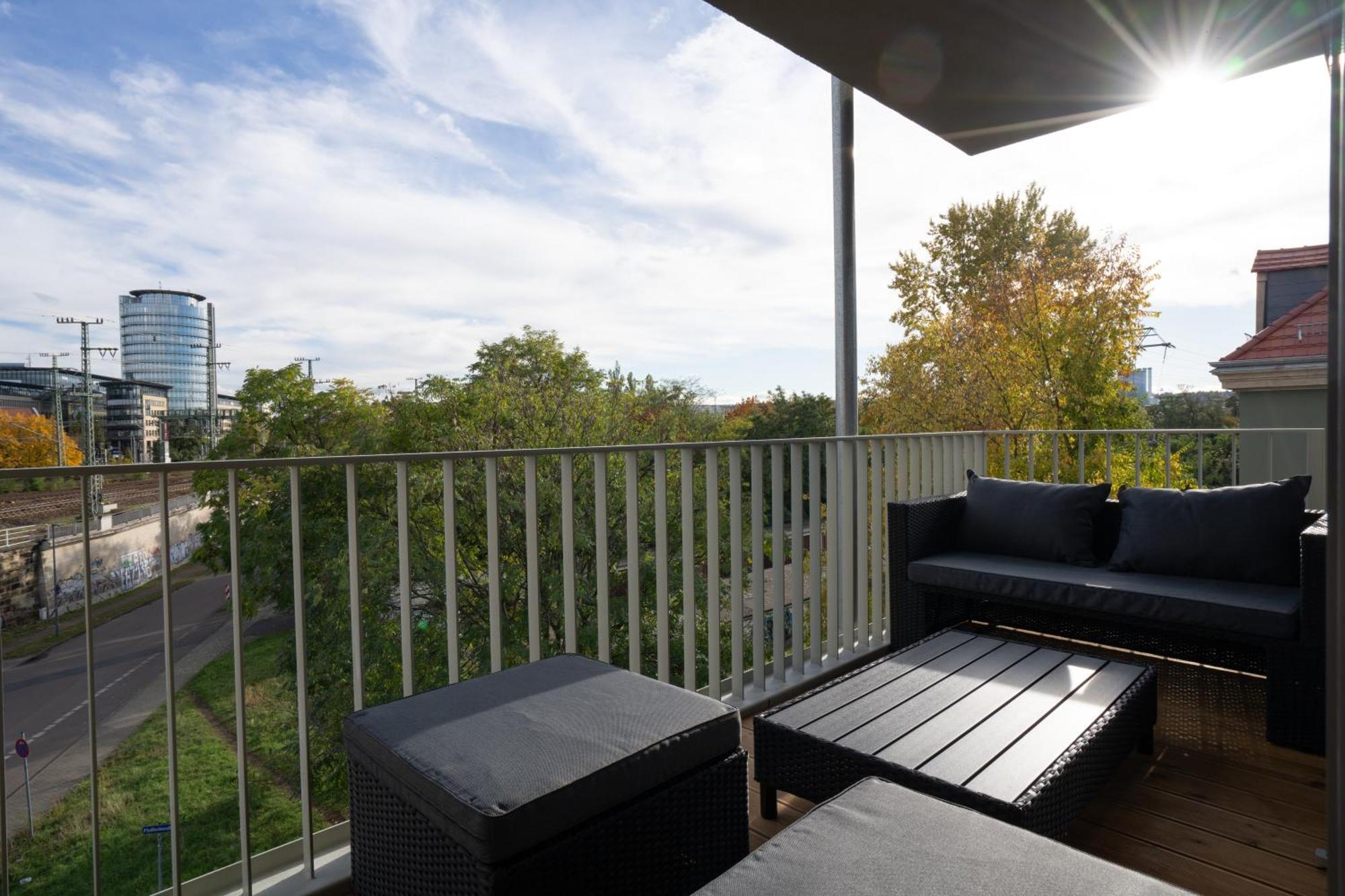 Cozy City Dream Apartment Mit Terrasse Und Parkplatz - 90M² Dresden Luaran gambar